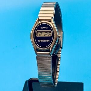 CRITERION Women’s Vintage Digital Quartz Bracelet Wristwatch Working New Battery